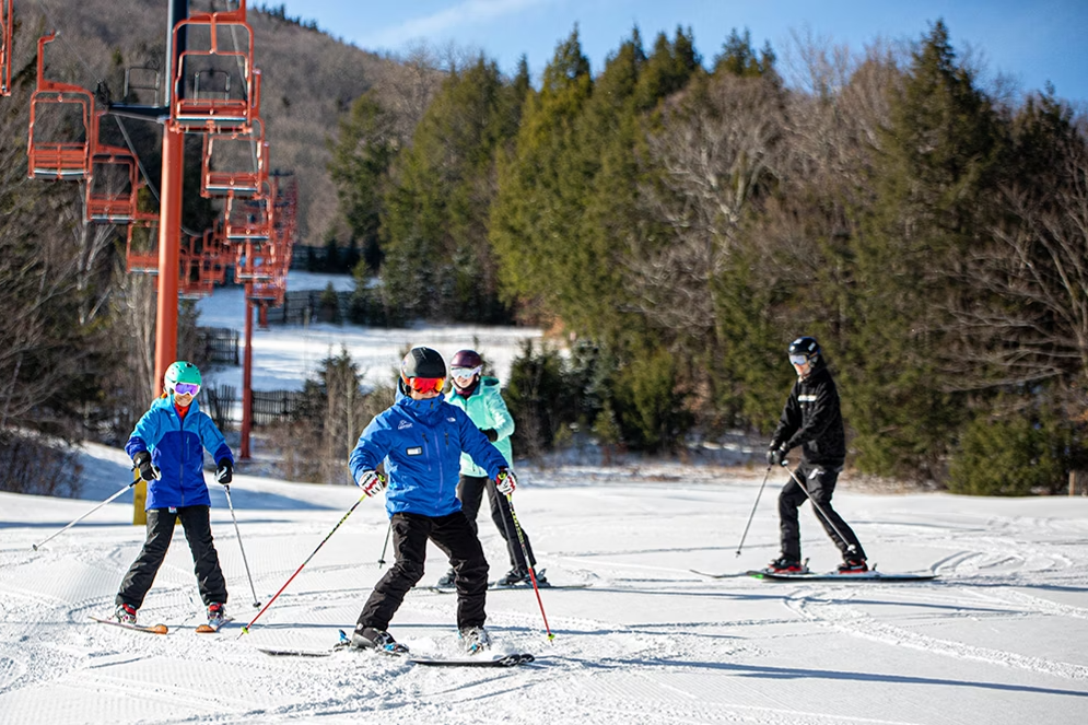 Hunter Mountain Beginner Skiers in Lesson