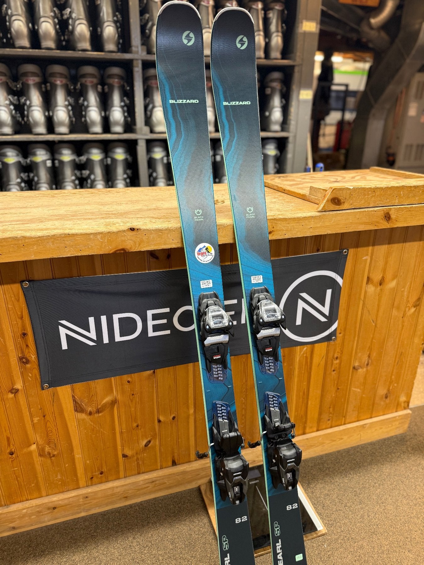 Blizzard Black Pearl 82 SP *Brand New* Demo Skis - 166 cm