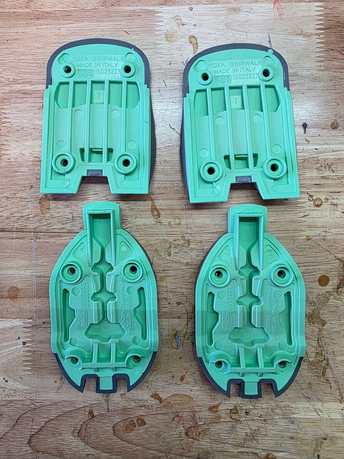 Roxa GripWalk Tech Soles Gray Mint
