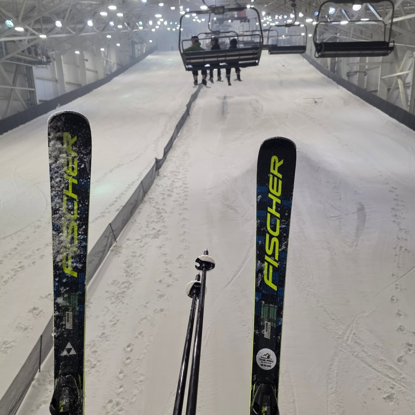 Testing Fischer SL Skis indoors